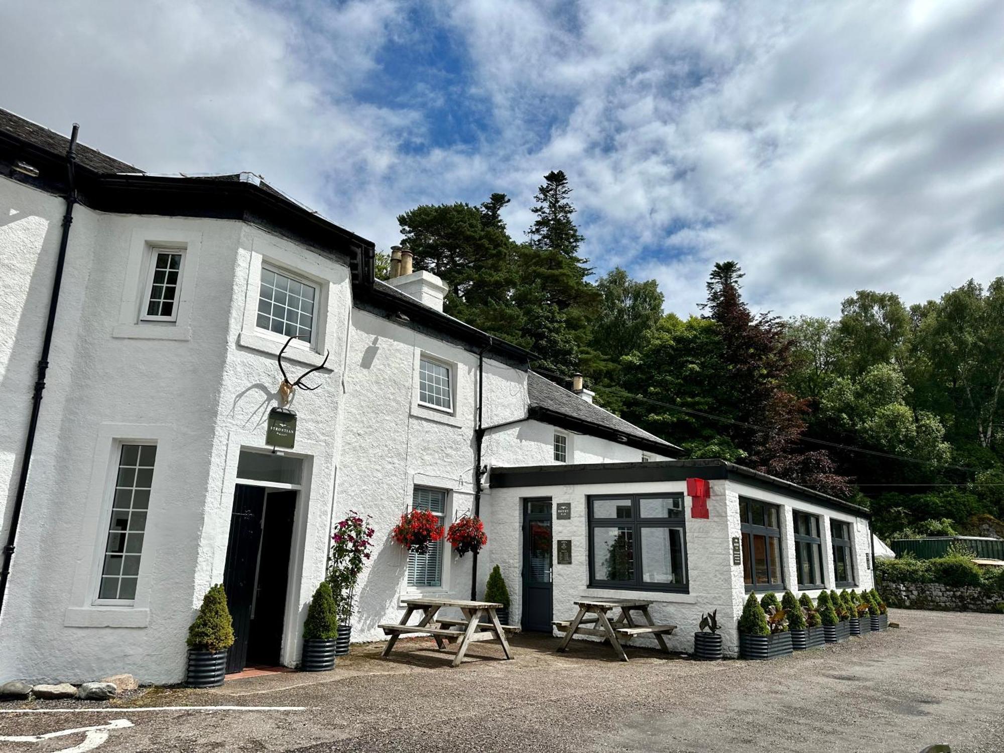 The Strontian Hotel Exteriör bild